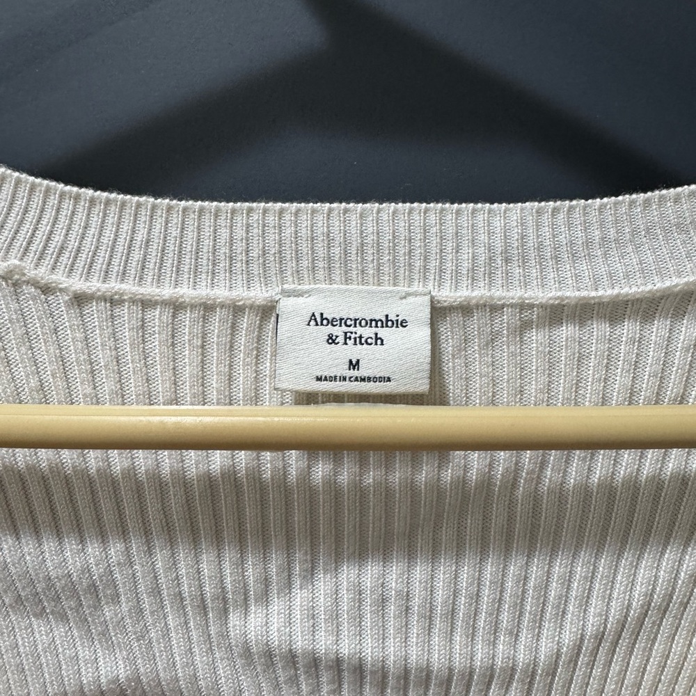 Sweater - Picture 2 of 2